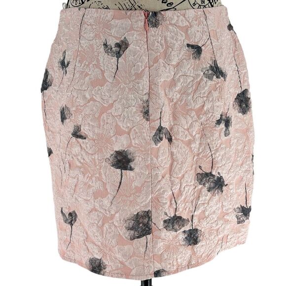 Lulus Most Darling Blush Pink Floral Jacquard Skirt NWT Large - Picture 2 of 10